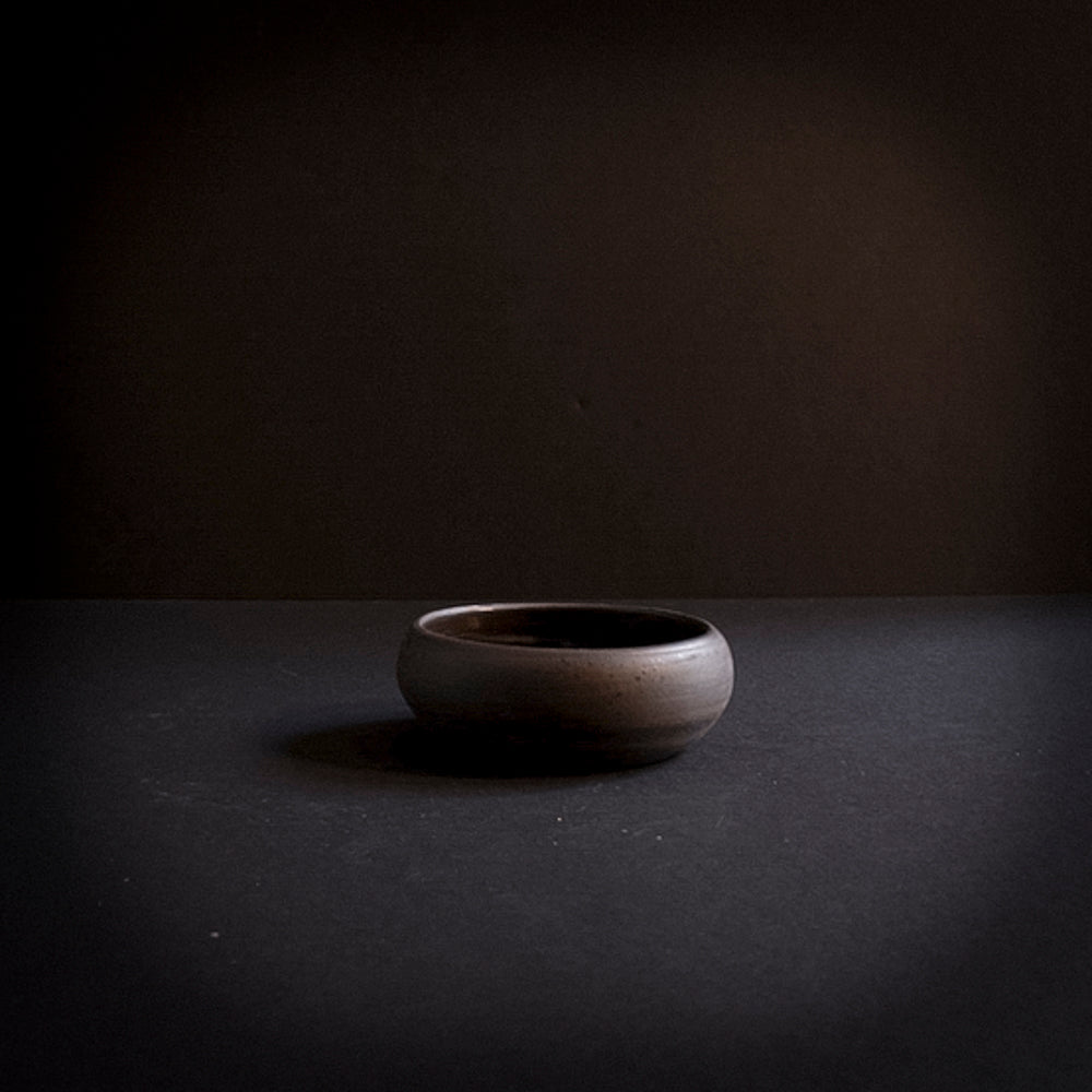 Black and white bowl small