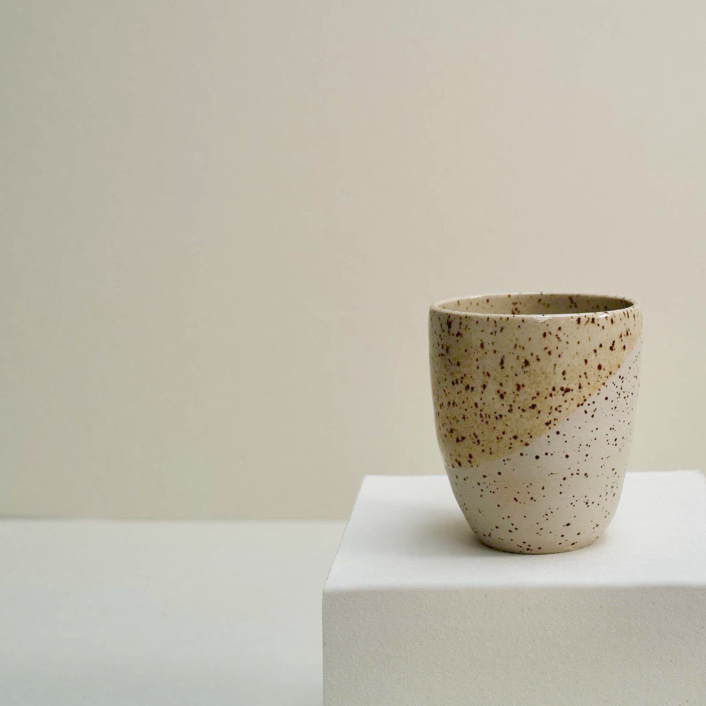 Speckled tea/coffee cup
